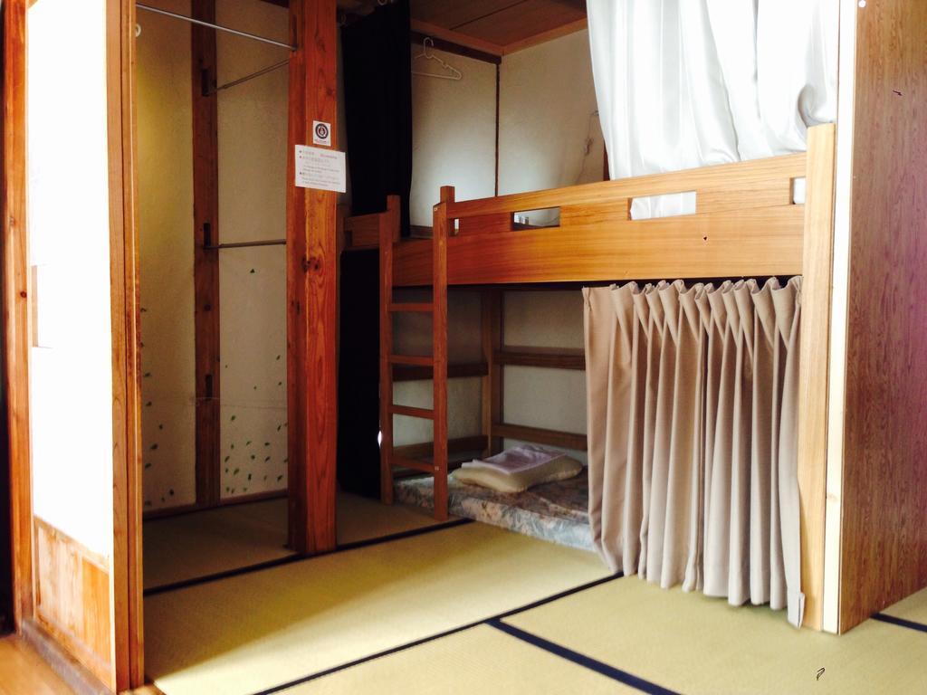 Guest House Yamashita-Ya Nanto Экстерьер фото